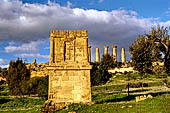 Agrigento - La valle dei templi, la tomba di Terone. 
